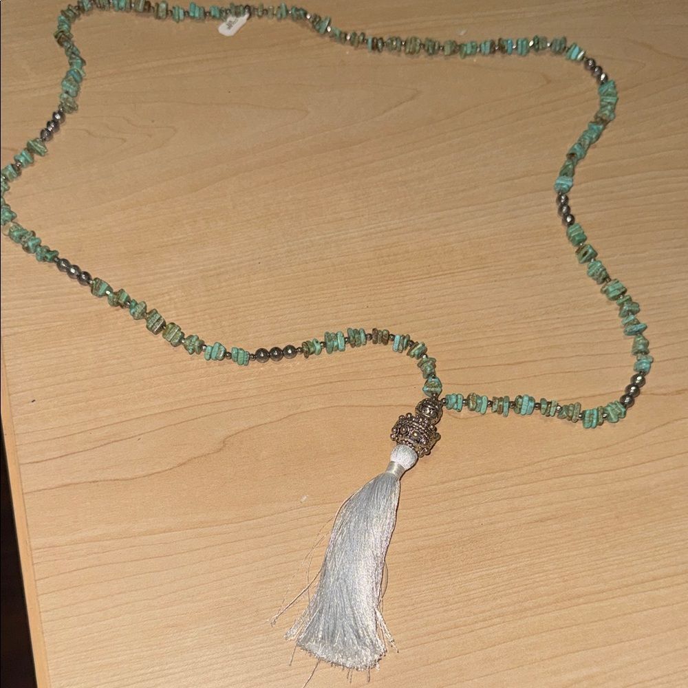 VINTAGE Turquoise Beaded Long Necklace NWT White Tassle Silver Pendant